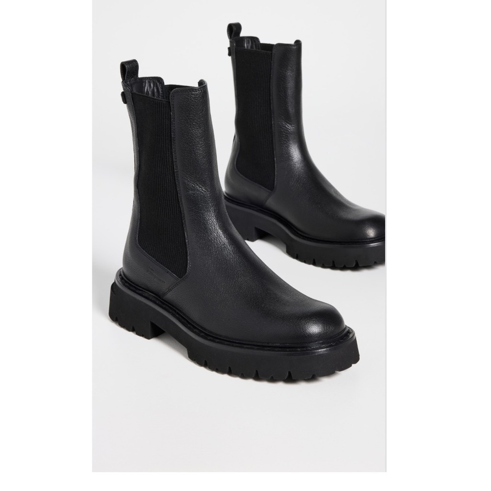 Ferragamo | Oderico Black Chunky Chelsea Boots New Size 8